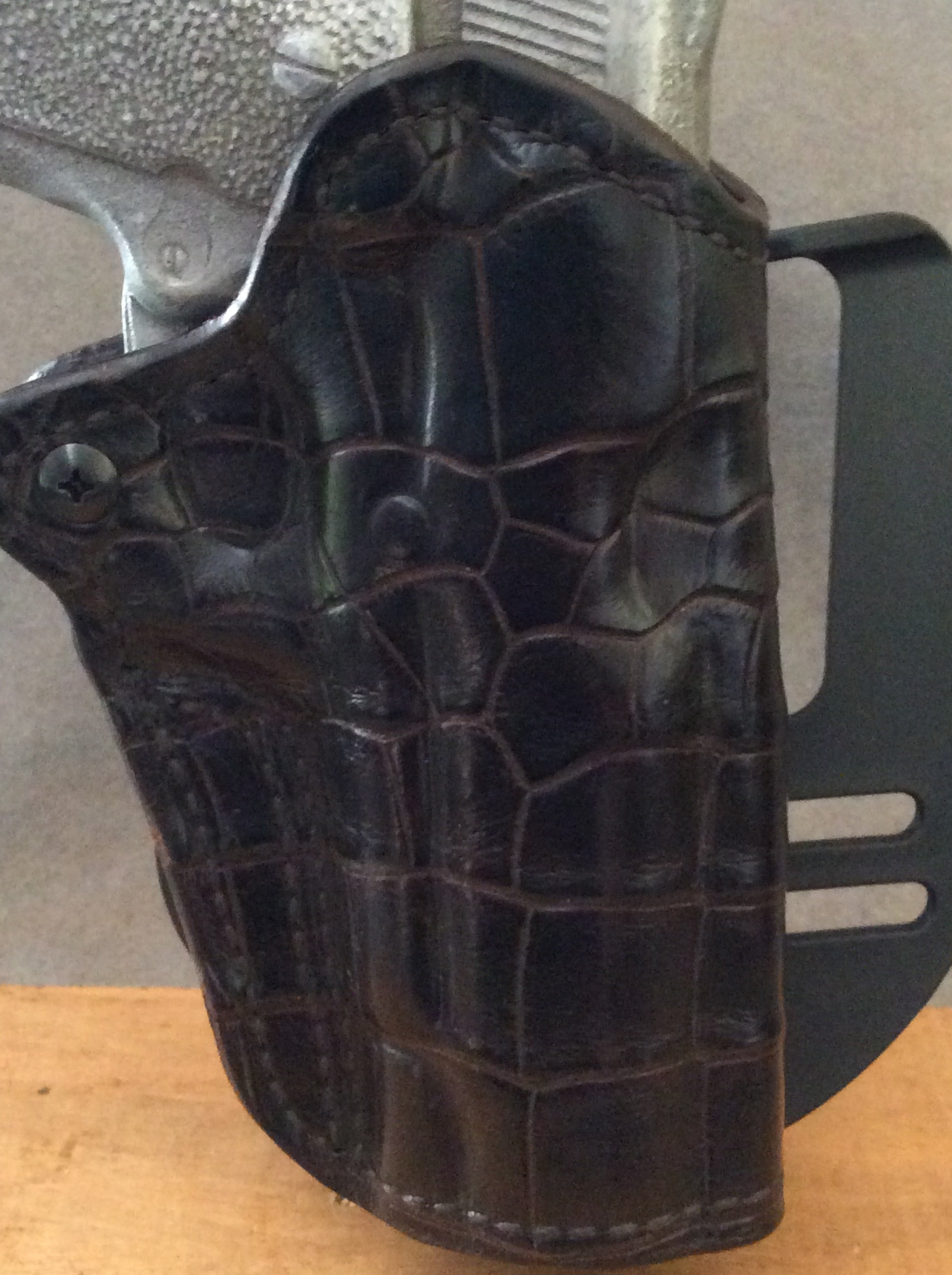 1911 OWB Commander Gator Custom Leather Paddle Holster